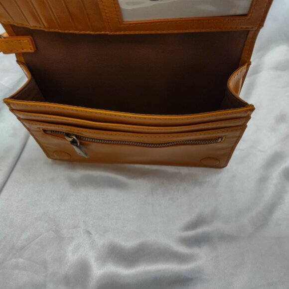 *HOBO International Tan Brown Khaki Camel Leather Wallet Wristlet Crossbody - Picture 14 of 16